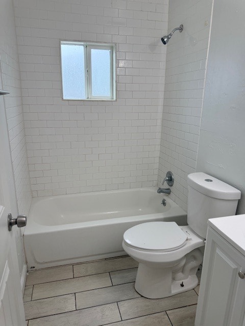 Building Photo - 2113 E Sunland Vista