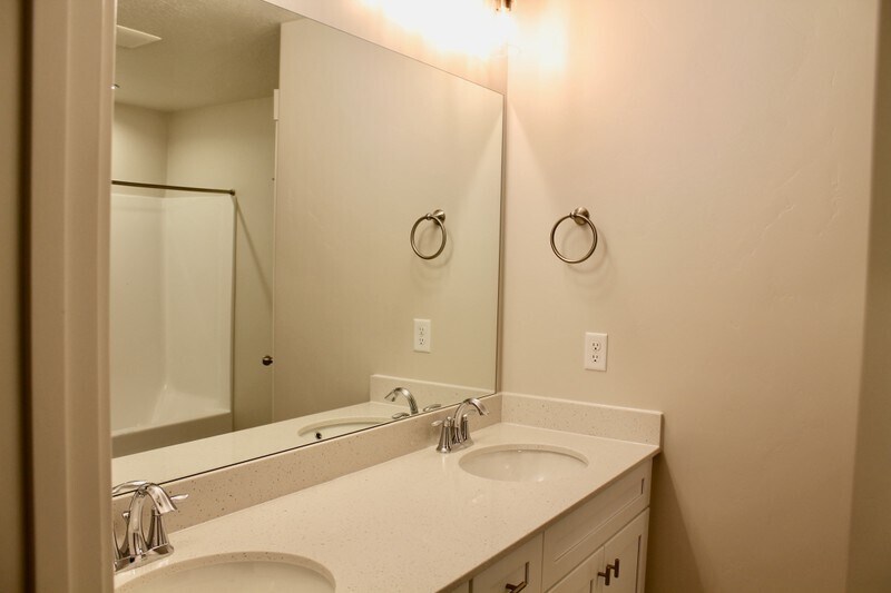 Building Photo - 2031 N 3930 W