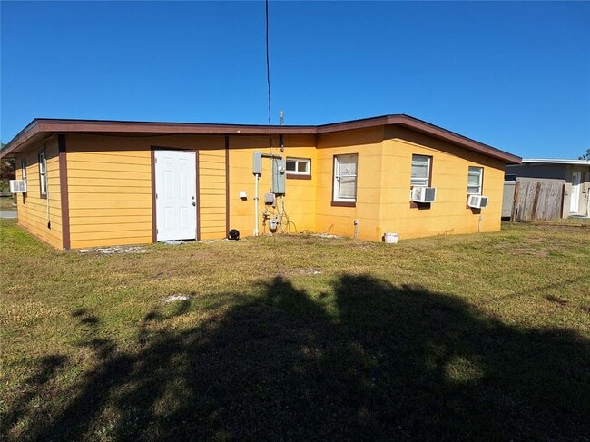 Building Photo - 21455 Mallory Ave