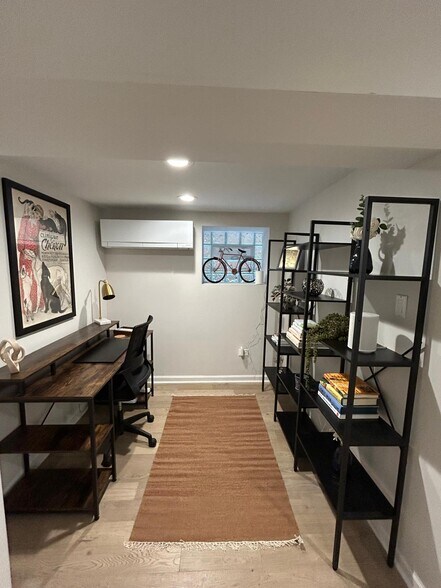 Building Photo - 2227 N Bissell St