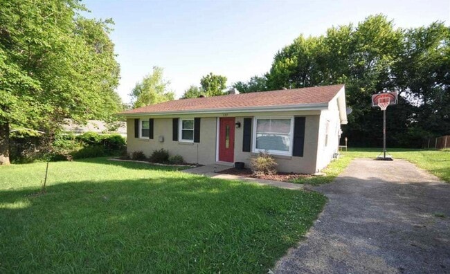 Building Photo - Cozy Calvert City Home