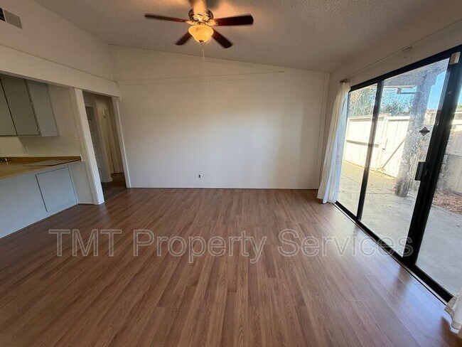 Building Photo - 7847 Orchard Woods Cir