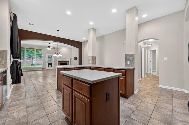 Building Photo - 4308 Park Vista Trail