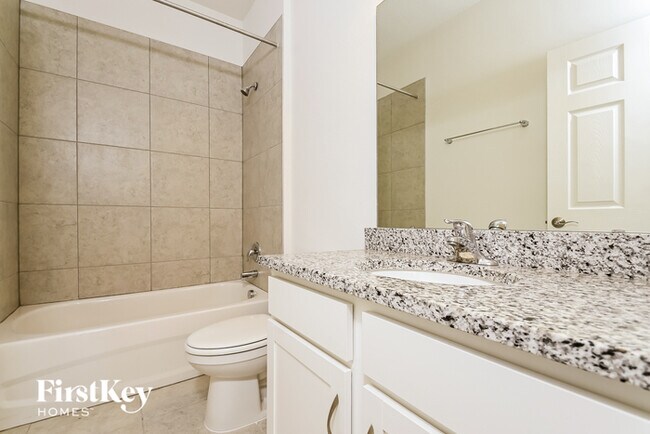 Building Photo - 315 Corbel Ln