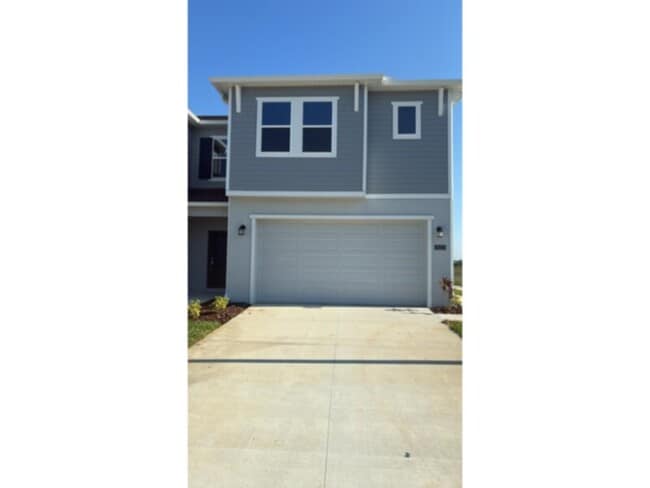 Building Photo - BRAND NEW 3 bedroom 2.5 bath with Loft