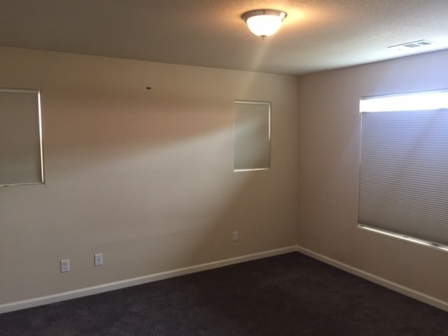 Building Photo - River Oaks Home For Rent