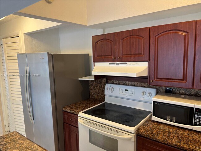 Building Photo - 9241 Collins Ave