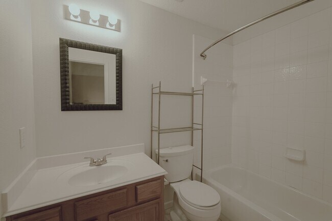 Building Photo - 3319 Painted Meadow Cir