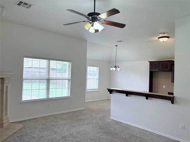 Building Photo - 1429 Deer Chase Dr