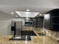 Building Photo - 6900 SW 39th St