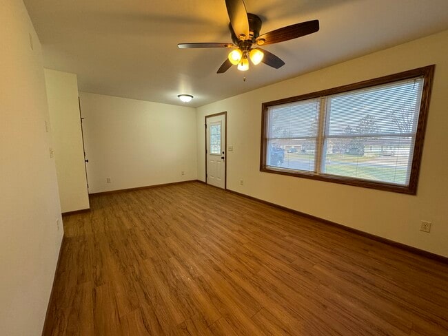 Building Photo - 4126 Mary Plz