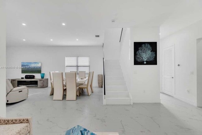 Building Photo - 17353 SW 46th St