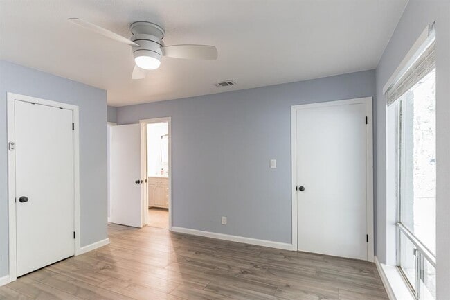 Building Photo - 807 Azie Morton Rd