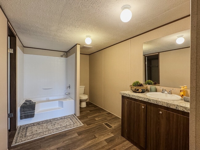 Building Photo - 256 Co Rd 3101