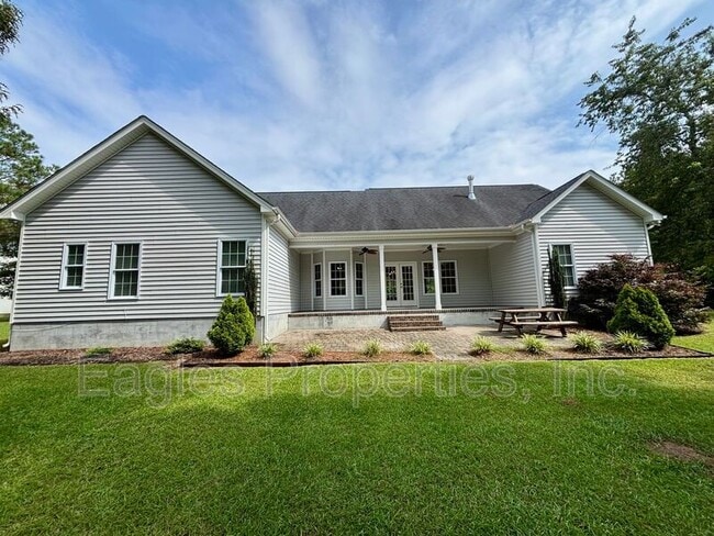 Building Photo - 237 Deer Pointe Dr