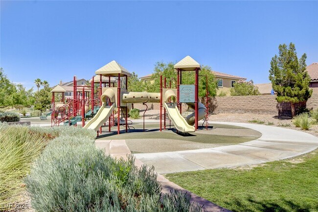 Building Photo - 2977 Queen Lake Ct