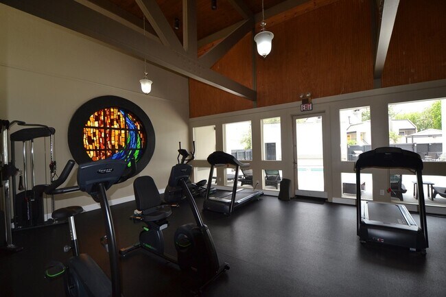 Building Photo - Remodel Condo - Minutes to Downtown Austin