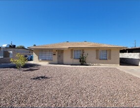 Building Photo - 4232 N 33rd Dr