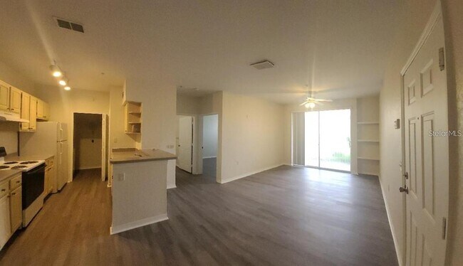 Building Photo - 1125 Lake Shadow Cir