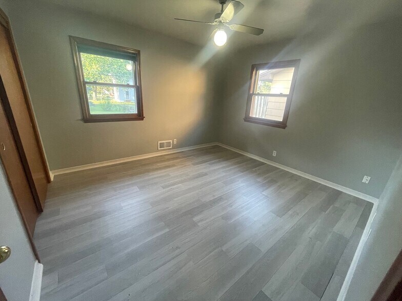 Building Photo - 2031 Shale Ln
