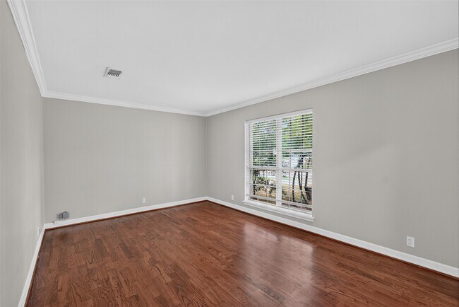 Building Photo - 1503 Shannon Valley Dr
