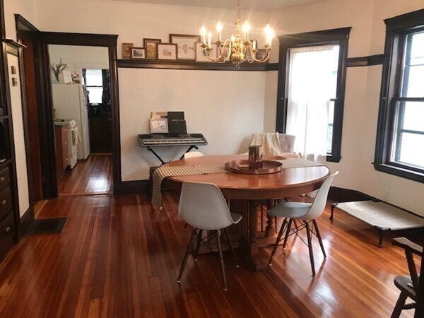 Building Photo - 274 Poplar St