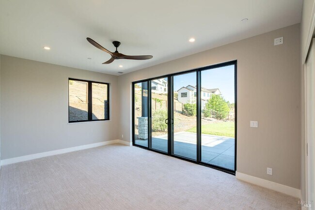 Building Photo - 3842 Horizon View Way