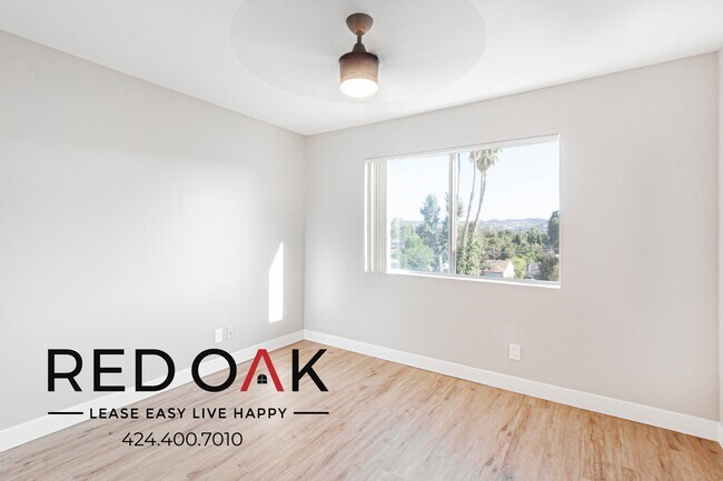 Building Photo - 14748 Burbank Blvd