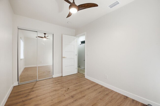 Building Photo - Brand new remodel!