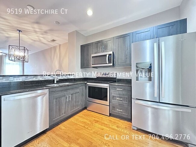 Building Photo - 9519 Westchire Ct