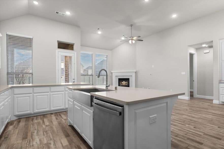 Building Photo - 1424 16th St