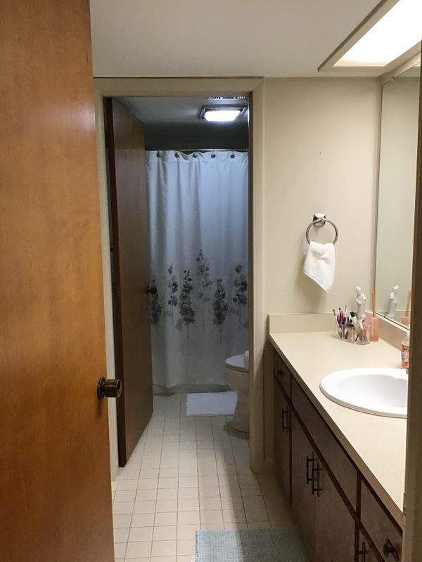 Building Photo - 29300 Bay Hollow Dr