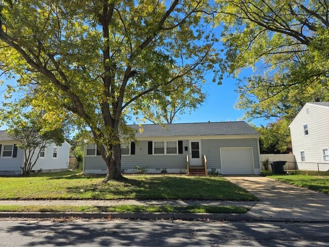 Building Photo - Move In Ready 3 Bedroom Ranch!