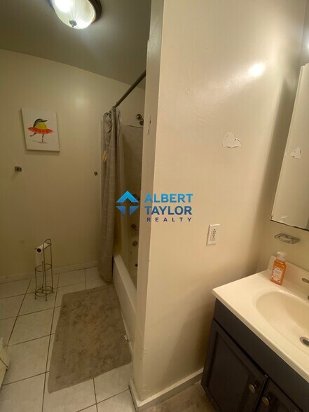 Building Photo - 78 Hammond St