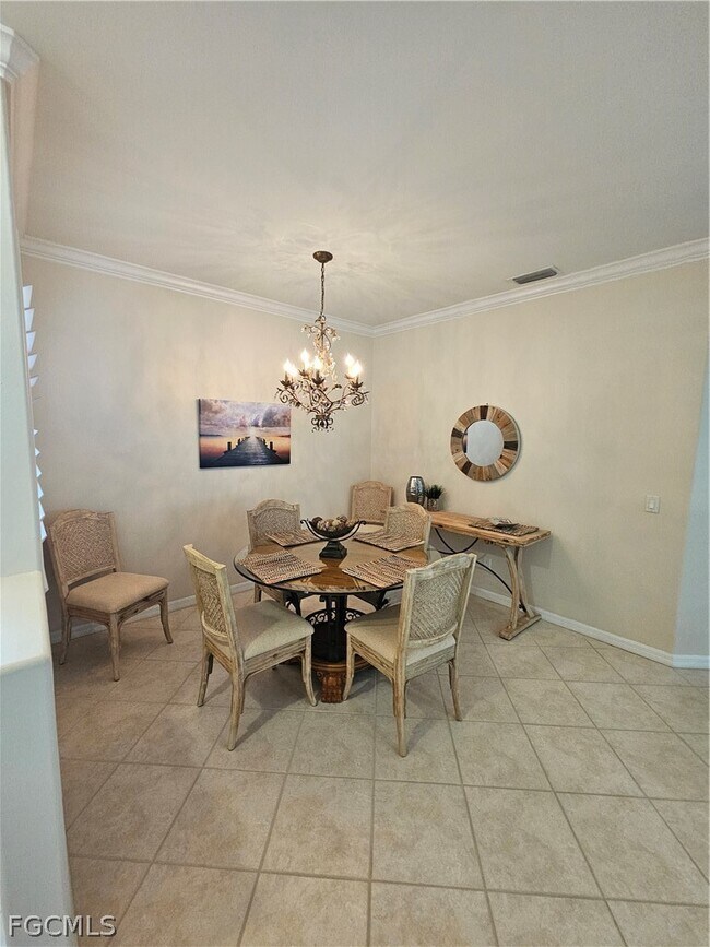 Building Photo - 10518 Avila Cir