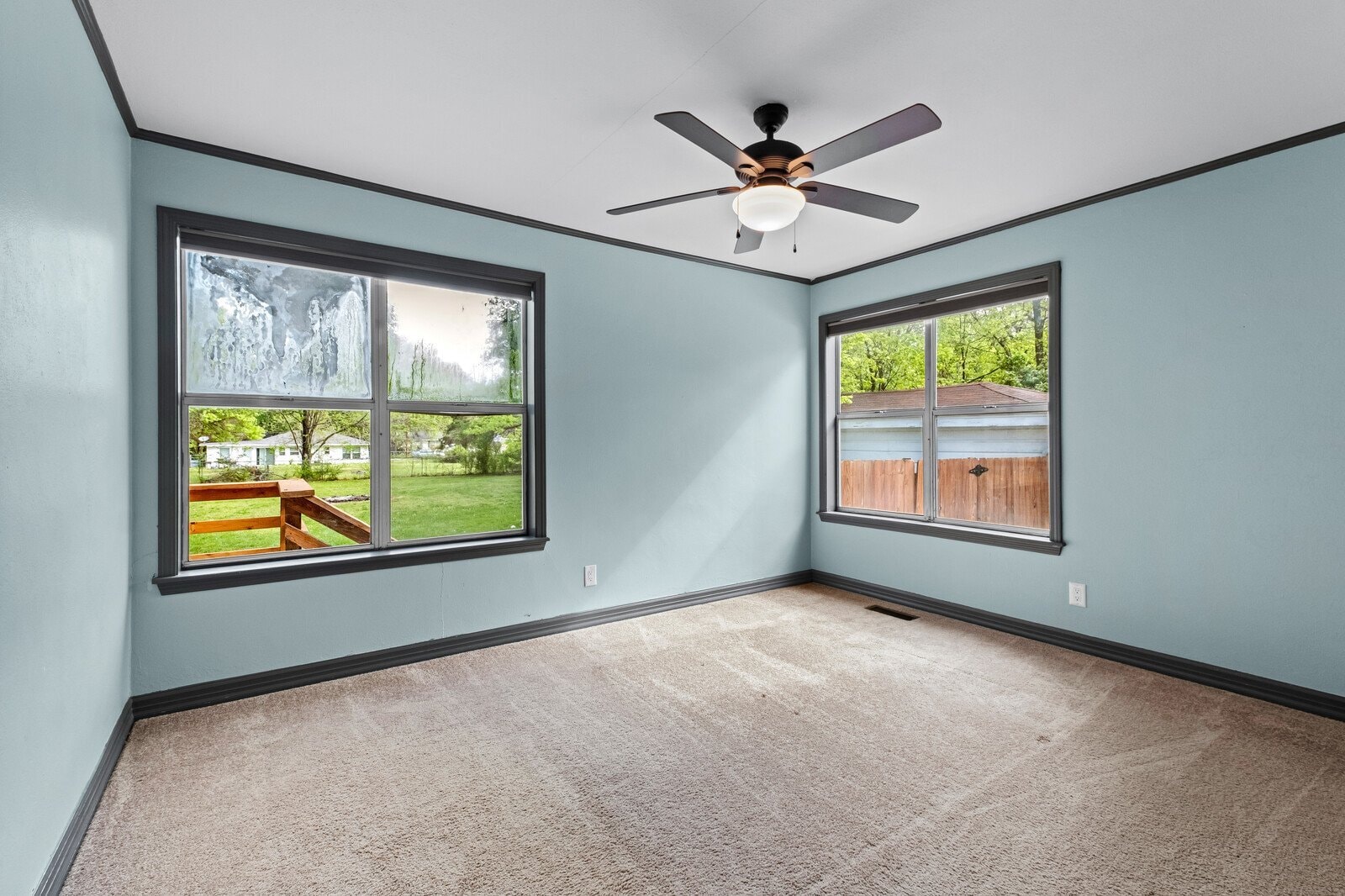 Building Photo - 2228 W Wedington Dr