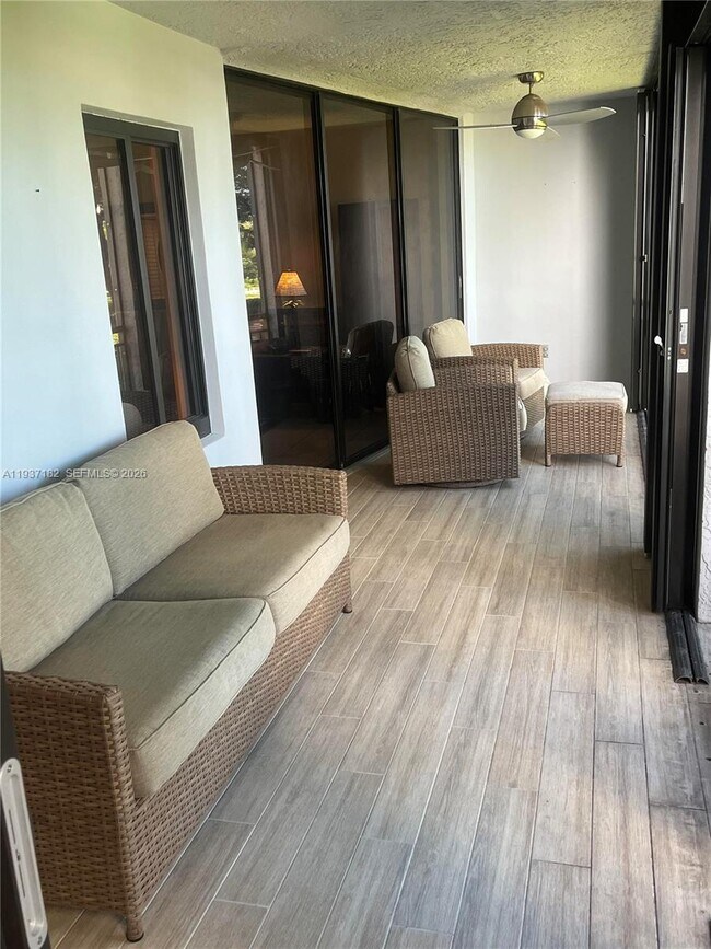 Building Photo - 202 Sanctuary Dr.