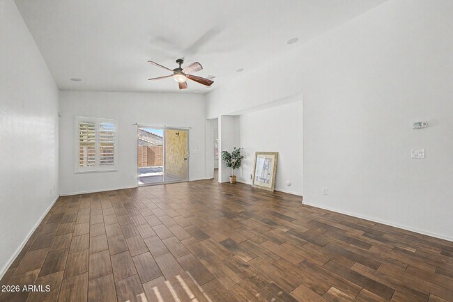 Building Photo - 2694 E Runaway Bay Pl
