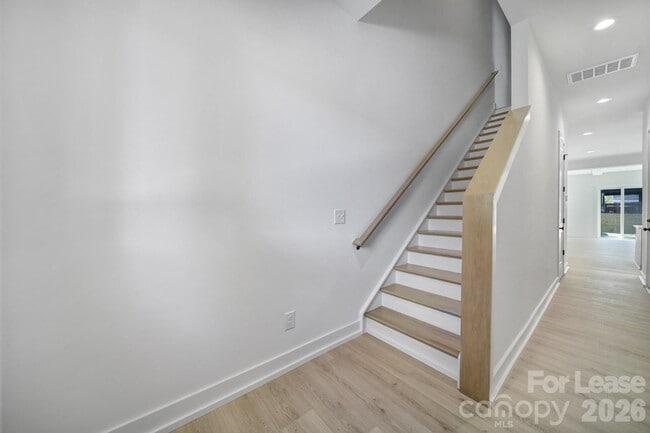 Building Photo - 511 Bowman Rd