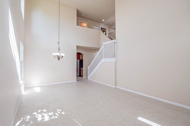 Building Photo - 603 Calamondin Way SW