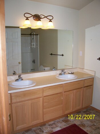 Building Photo - 1302 SW Wright St