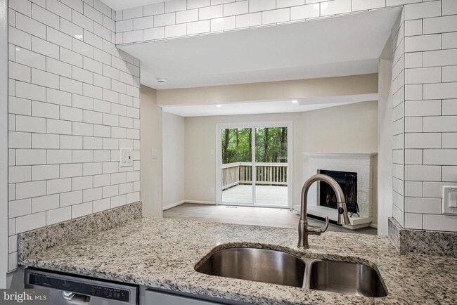 Building Photo - 1594 Poplar Grove Dr
