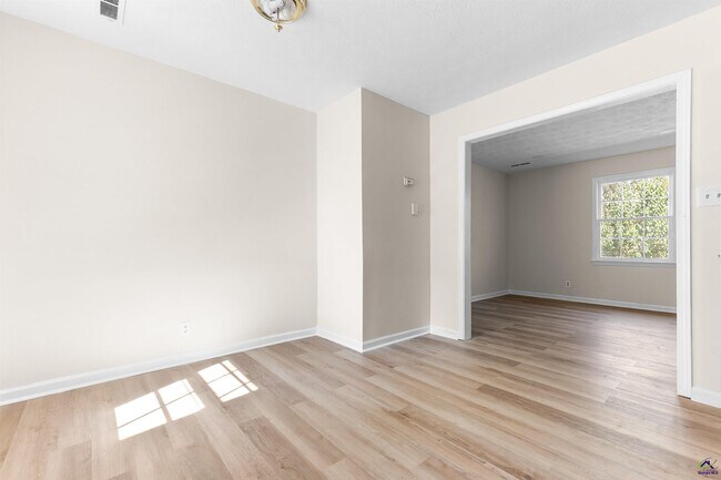 Building Photo - 1636 Huntley Ridge Dr