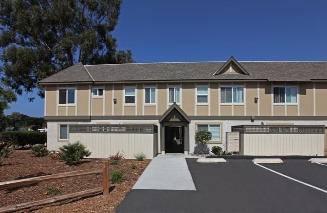 Building Photo - Leucadia Shores Apartments