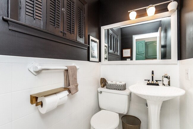 Building Photo - 59 Langdon Ave