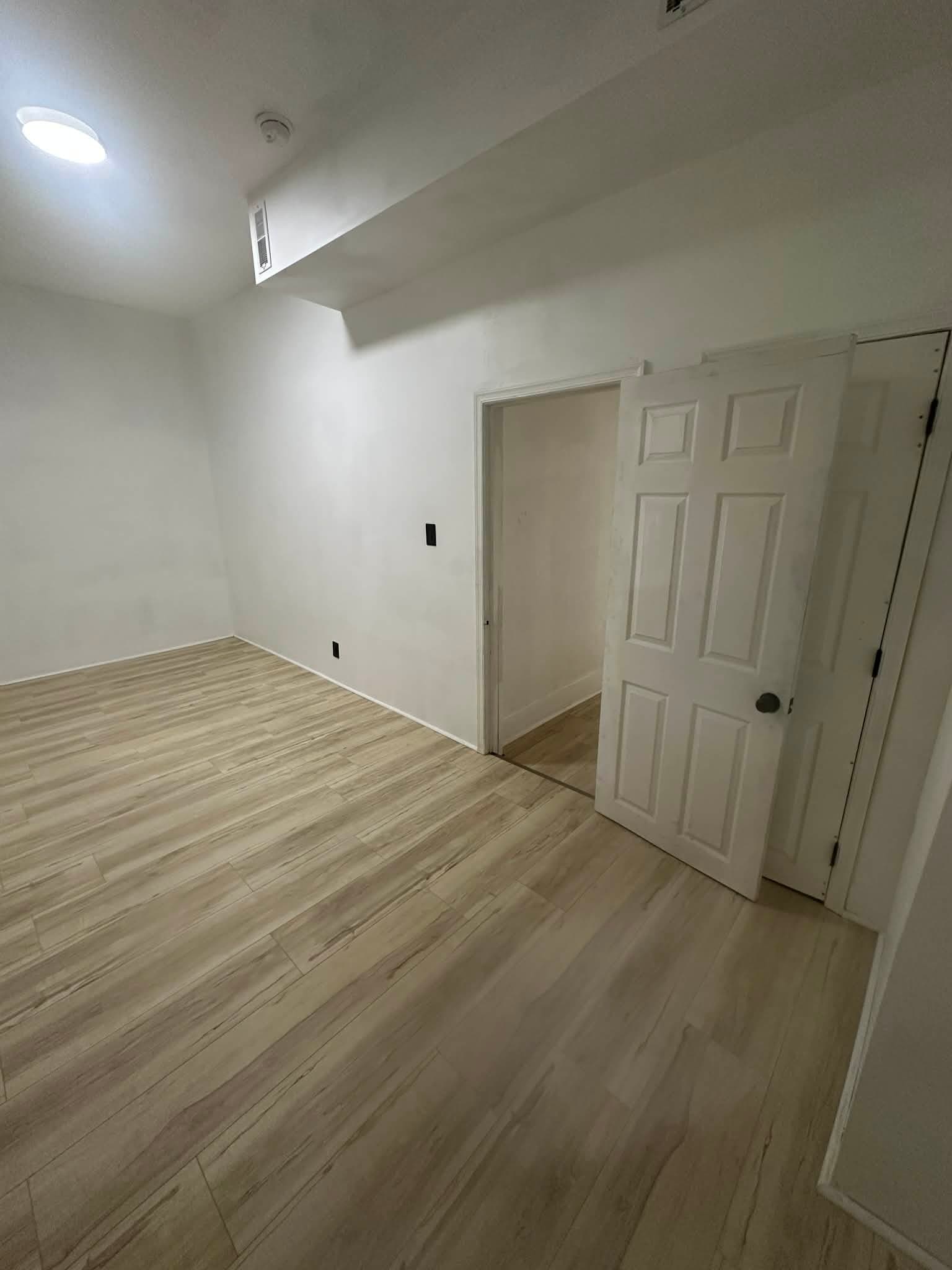 Building Photo - 3343 N 16th St