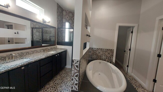 Building Photo - 12349 Desert Wolf Ave