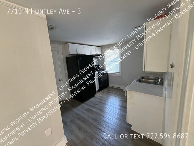Building Photo - 7713 N Huntley Ave