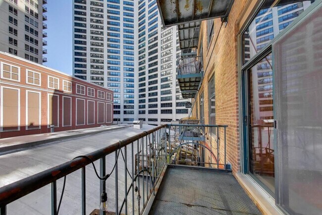 Building Photo - 1133 S Wabash Ave