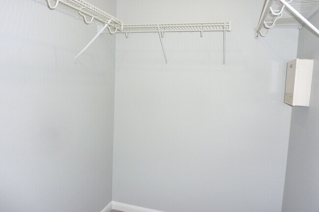 Building Photo - 2635 Skyview Grove Ct